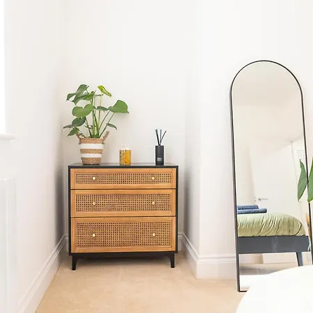 דירה Esplanade Retreat - Stylish 1 Bed With Patio סקארבורו